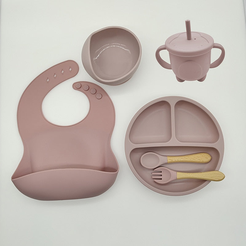 Kit com Utensílios para Alimentação Infantil