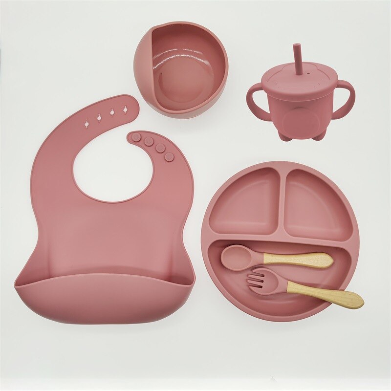 Kit com Utensílios para Alimentação Infantil