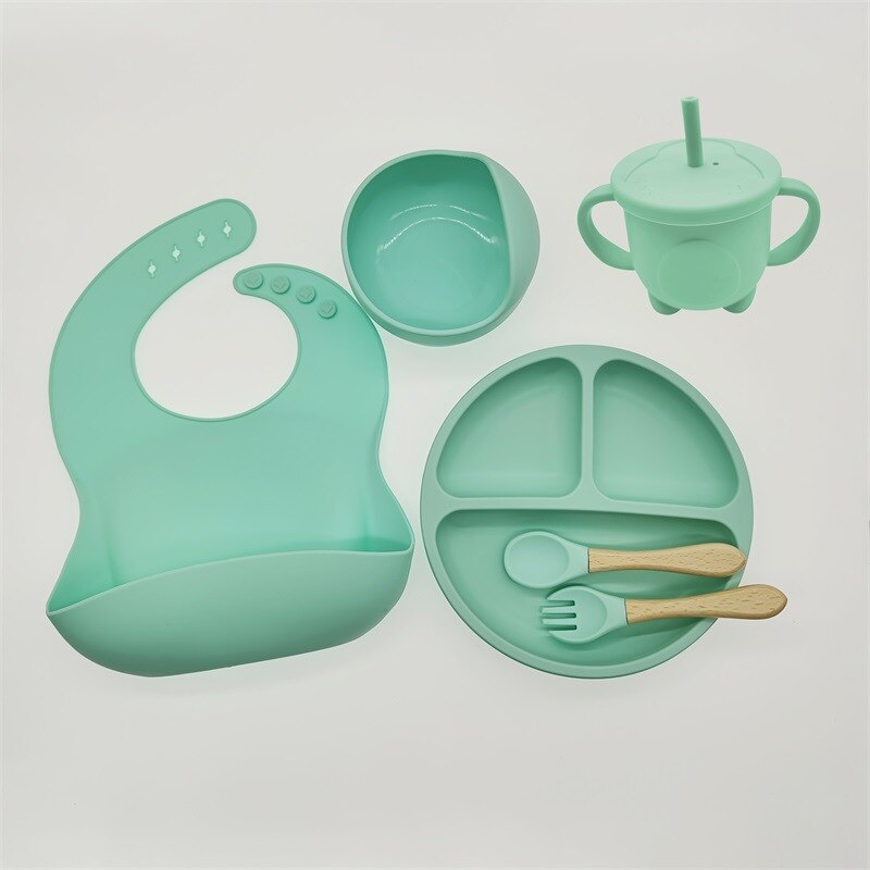 Kit com Utensílios para Alimentação Infantil