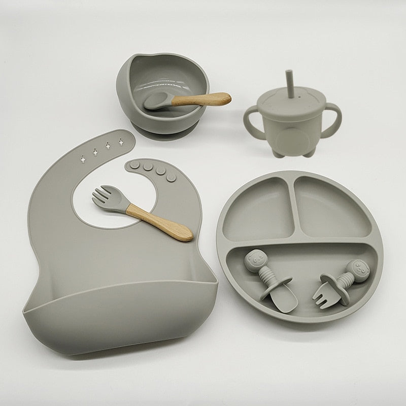 Kit com Utensílios para Alimentação Infantil