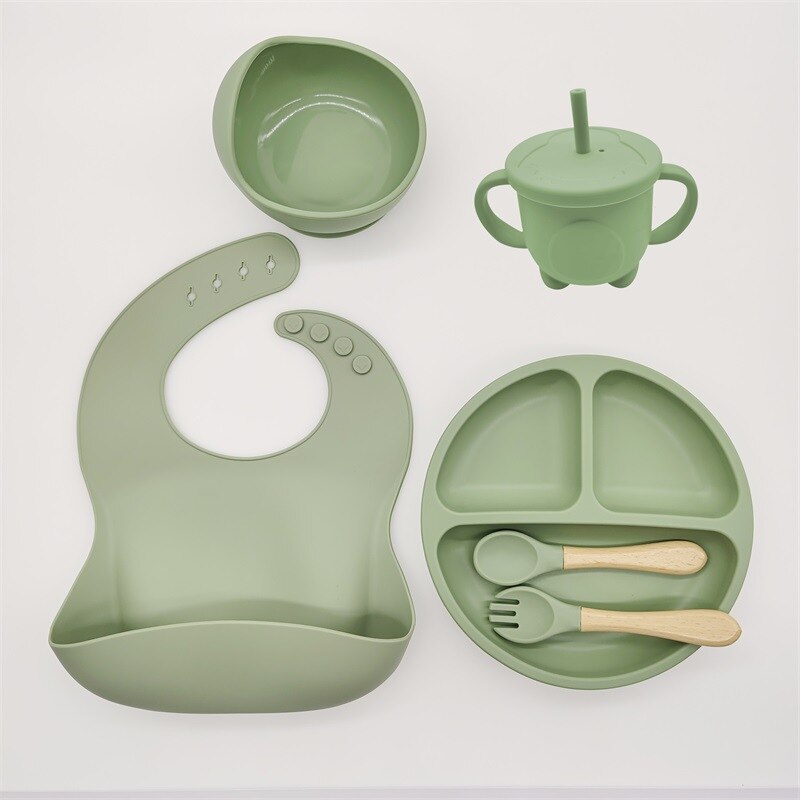 Kit com Utensílios para Alimentação Infantil