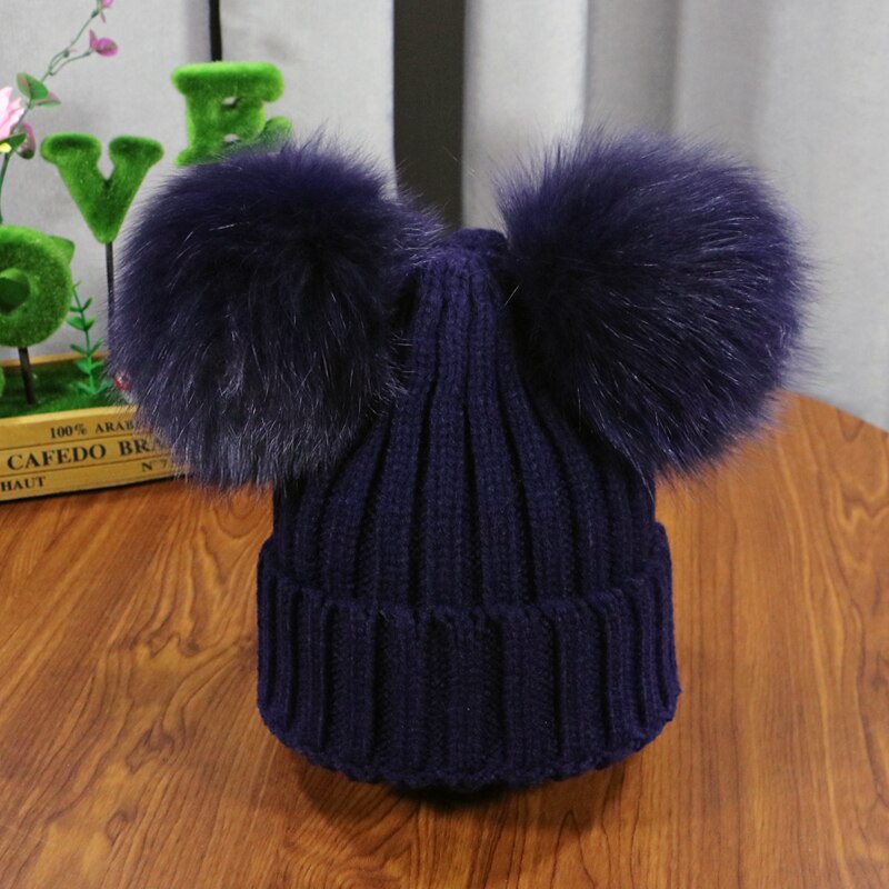 Touca de Lã com Pompom Super Linda para o Inverno