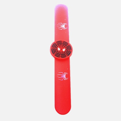 Pulseira com os heróis da Marvel