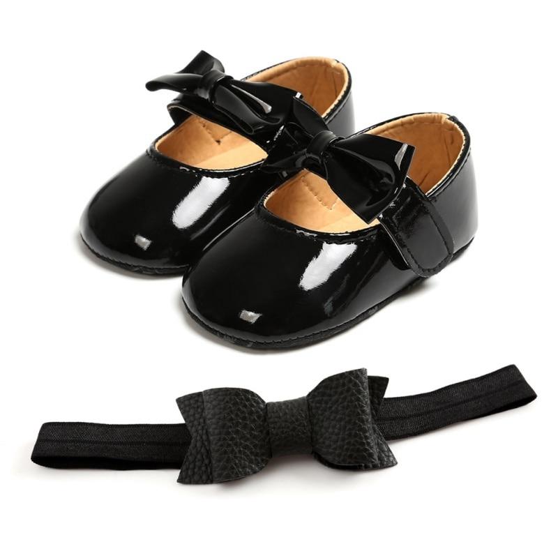 Sapatinhos de verniz e tiara - 2 peças