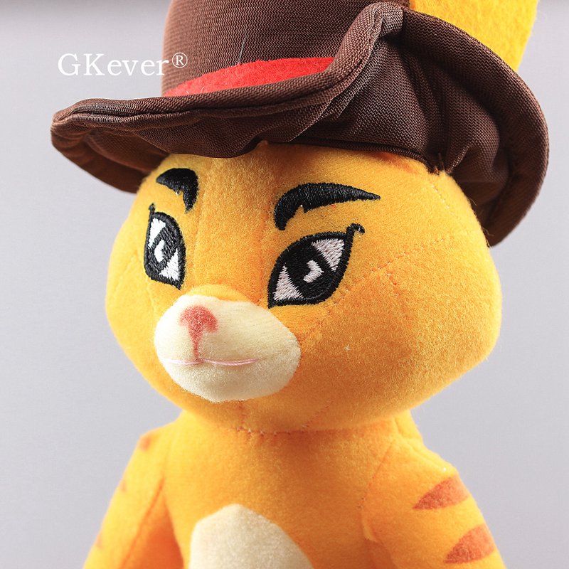 Gato de Botas em Pelúcia - 34 a 36 cm