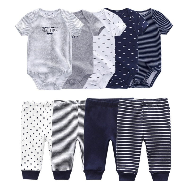 Kits de macacão com calça, 6 ou 9 peças - 3 meses a 1 ano