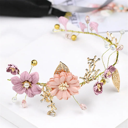 Tiara com Pérolas e Flores