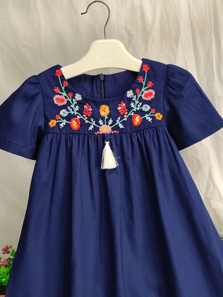 Vestido com Bordado Florido - 2 a 6 anos
