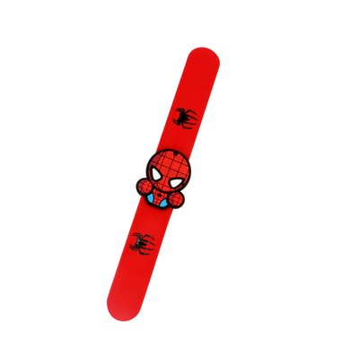 Pulseira com os heróis da Marvel
