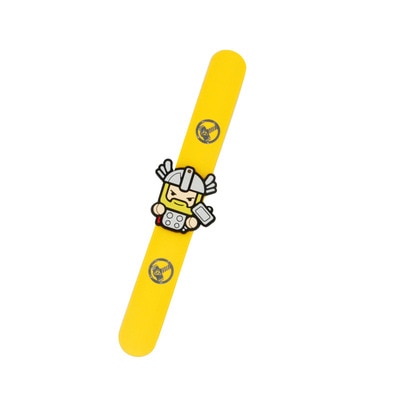 Pulseira com os heróis da Marvel