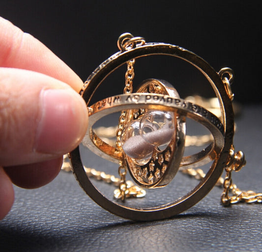 Colar e pulseira Harry Potter - Ampulheta, seis falange, varinhas mágicas etc