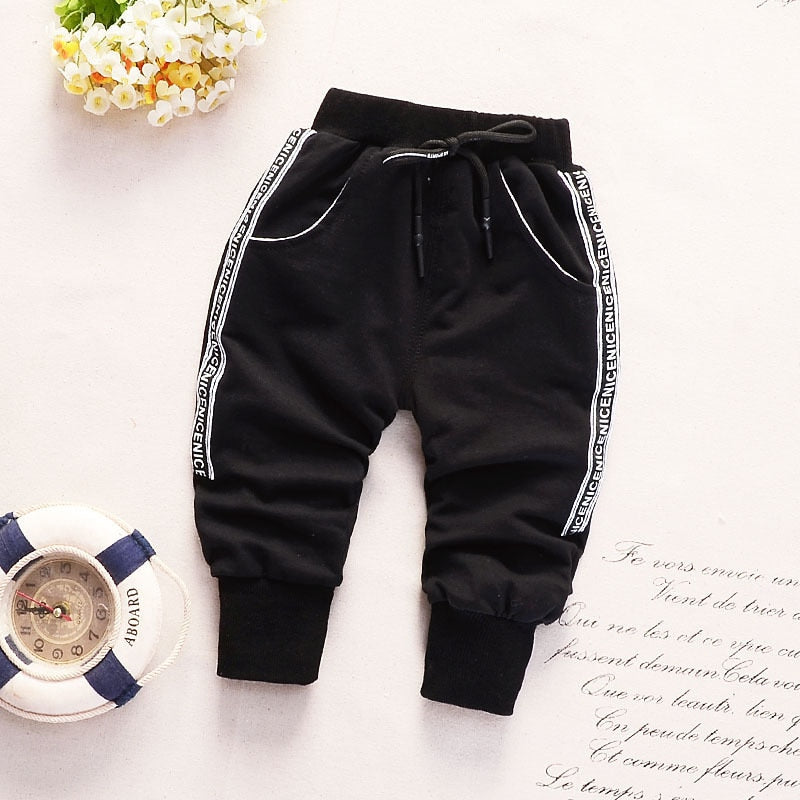 Calça esportiva para crianças - 9 meses a 5 anos