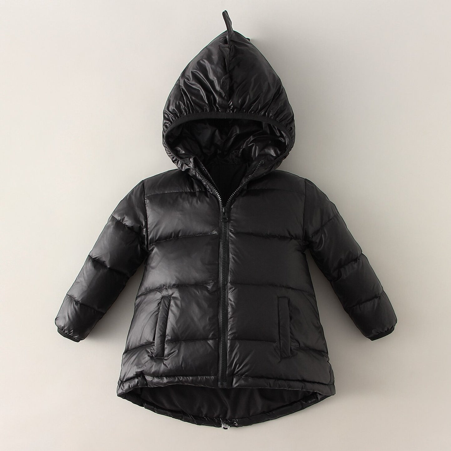 Casaco infantil de inverno com capuz e detalhe nas costas de dinossauro - 1 a 6 anos
